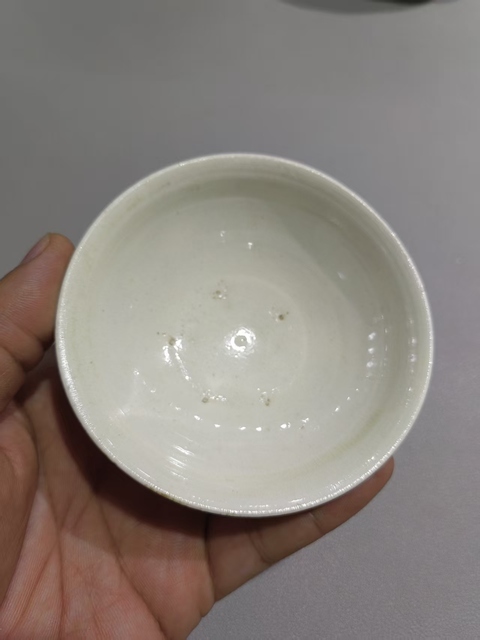 古玩陶瓷金代霍州窯白釉茶盞真品鑒賞圖