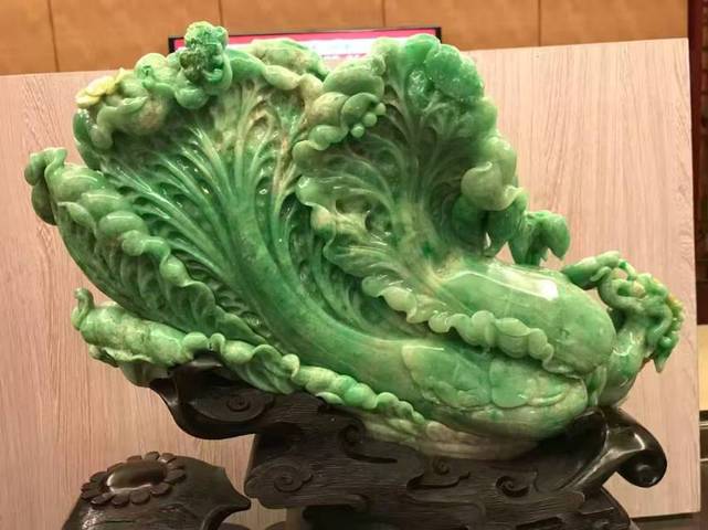 古玩玉器翡翠白菜擺件真品鑒賞圖