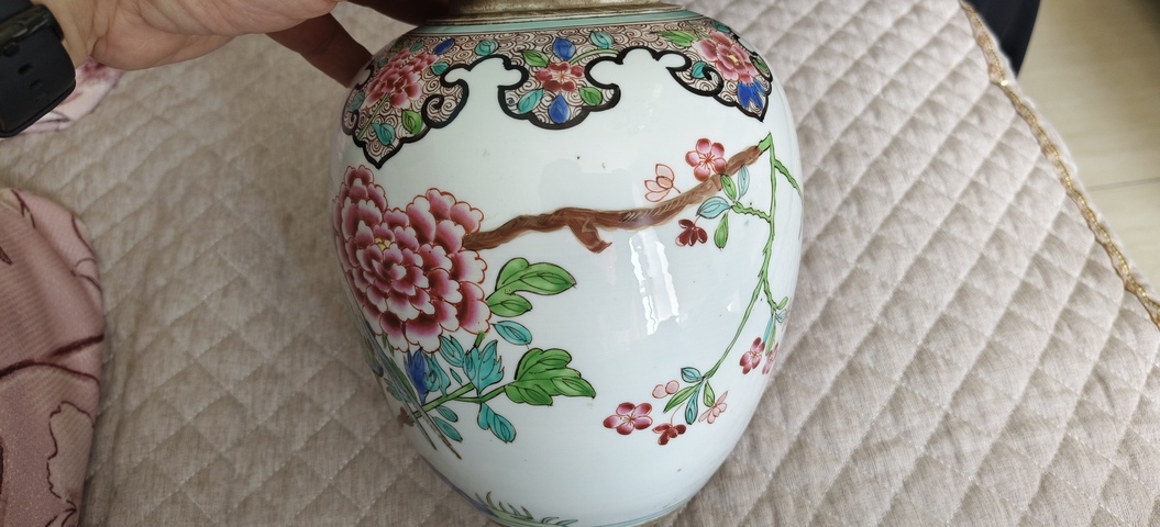 古玩陶瓷花鳥紋粉彩罐真品鑒賞圖