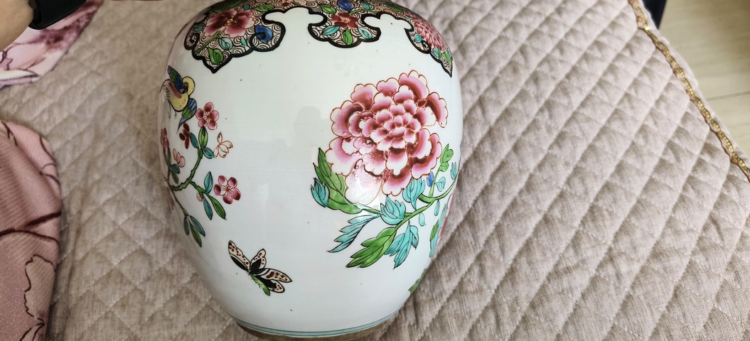 古玩陶瓷花鳥紋粉彩罐真品鑒賞圖