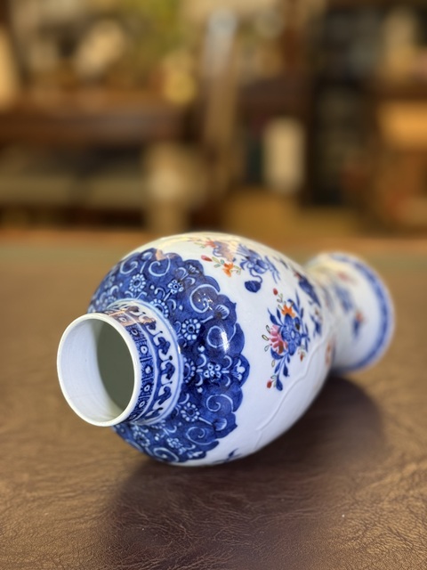 古玩陶瓷青花廣彩人物雞腿瓶真品鑒賞圖
