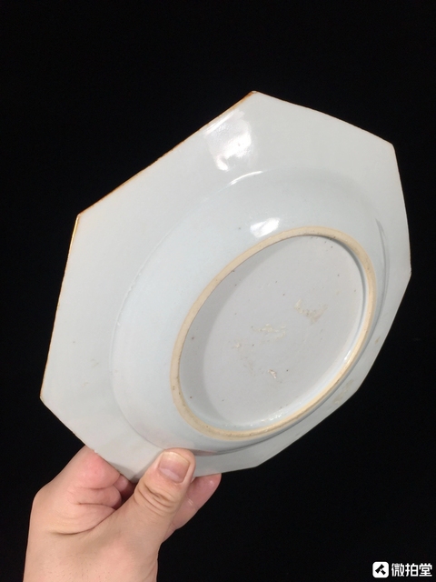 古玩陶瓷飄帶繡球獅子紋青花八方盤真品鑒賞圖