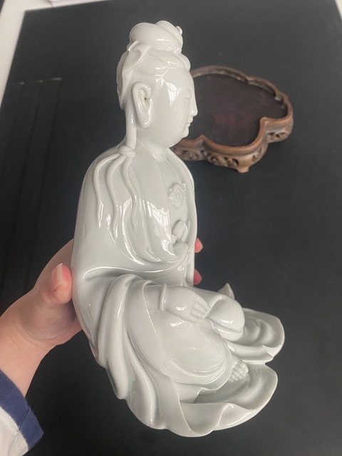 古玩陶瓷德化白瓷觀音菩薩造像真品鑒賞圖