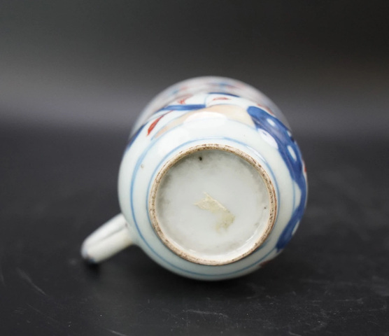古玩陶瓷青花礬紅花卉紋杯盤真品鑒賞圖