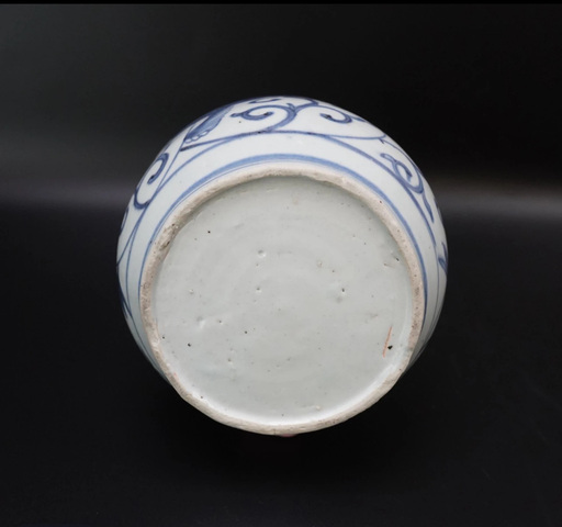 古玩陶瓷明萬(wàn)歷青花獅紋圖蓋罐拍賣,當(dāng)前價(jià)格42000元