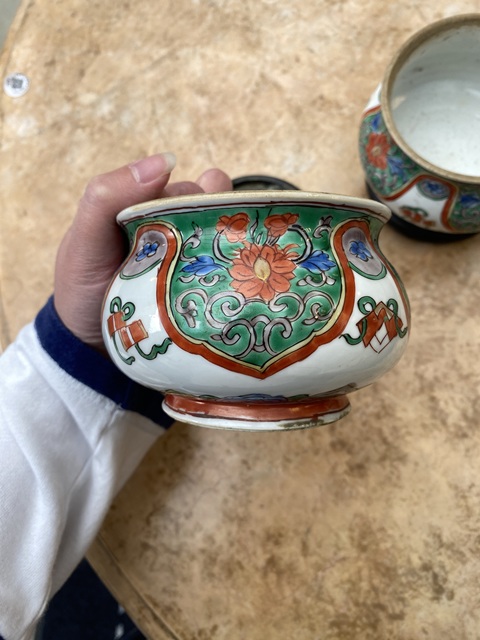 古玩陶瓷五彩圈足缽式香爐真品鑒賞圖