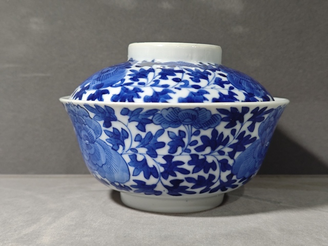 古玩陶瓷青花纏枝花紋蓋碗拍賣,當前價格1500元