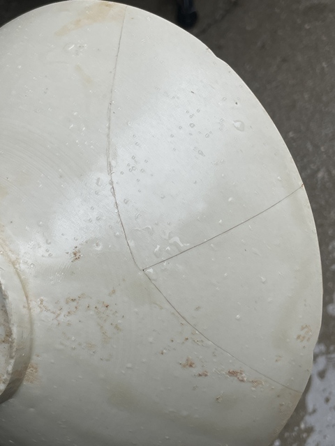 古玩陶瓷宋代·青釉暗刻雙魚紋花口碗 真品鑒賞圖