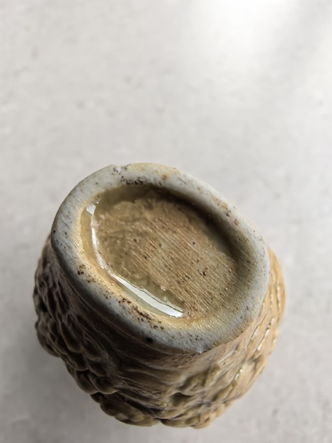 古玩陶瓷黃釉十八羅漢鼻煙壺真品鑒賞圖