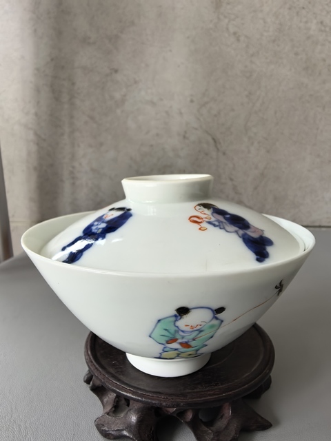 古玩陶瓷日本明治青花彩繪嬰戲圖蓋碗真品鑒賞圖