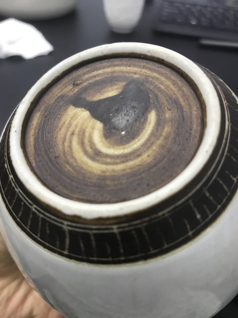 古玩陶瓷青花鐵銹釉柳樹罐真品鑒賞圖