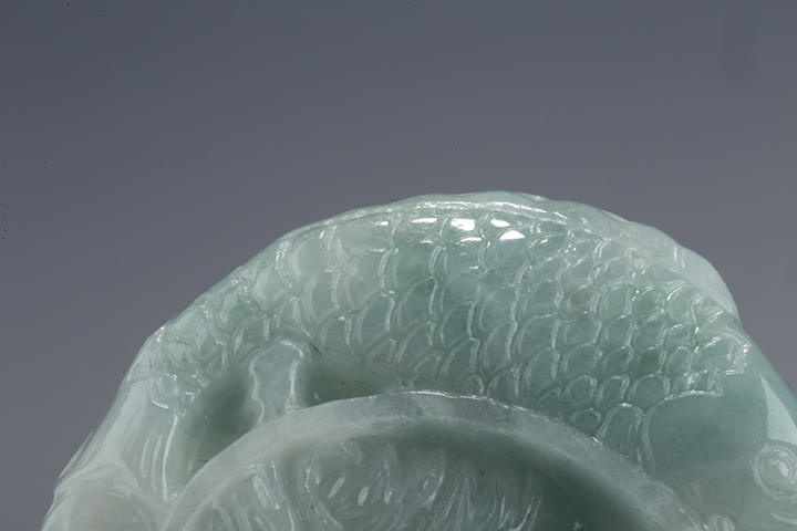 古玩玉器當代·翡翠年年有余瑞獸紋牌飾真品鑒賞圖