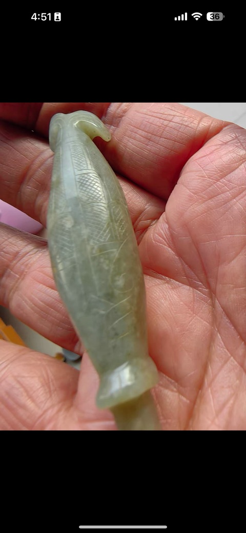 古玩玉器和田玉魚形帶鉤真品鑒賞圖