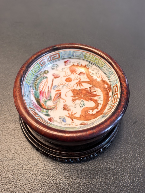 古玩陶瓷民國粉彩龍紋紋小碟真品鑒賞圖