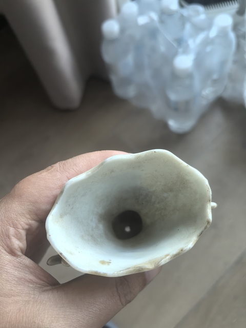古玩陶瓷花卉紋小花盆真品鑒賞圖