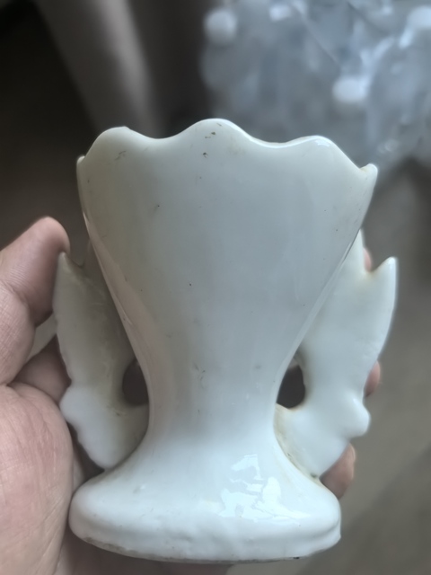 古玩陶瓷花卉紋小花盆真品鑒賞圖