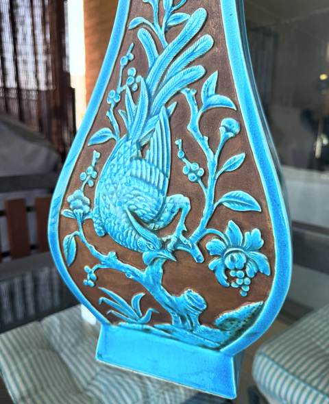 古玩陶瓷孔雀蘭釉方瓶真品鑒賞圖