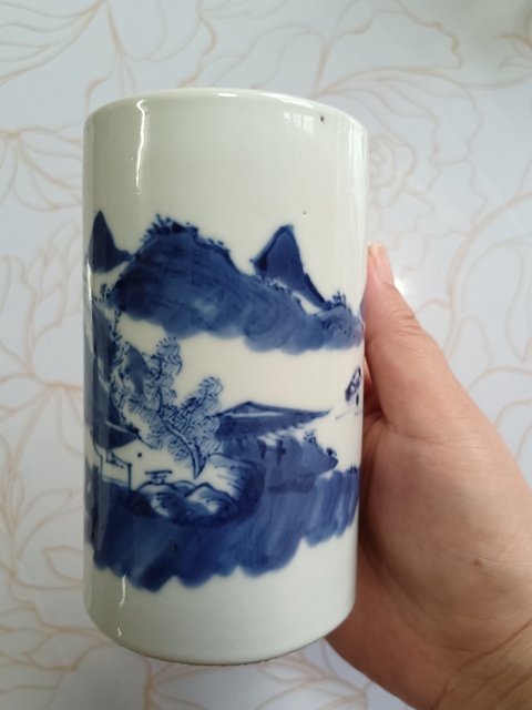 古玩陶瓷青花山水紋筆筒真品鑒賞圖
