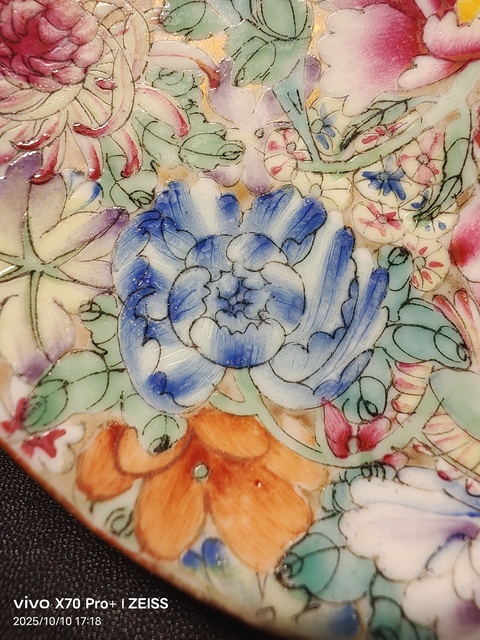 古玩陶瓷粉彩百花不落地盤(pán)真品鑒賞圖