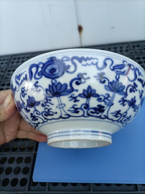 古玩陶瓷青花蓮托八寶紋碗拍賣，當前價格2999元
