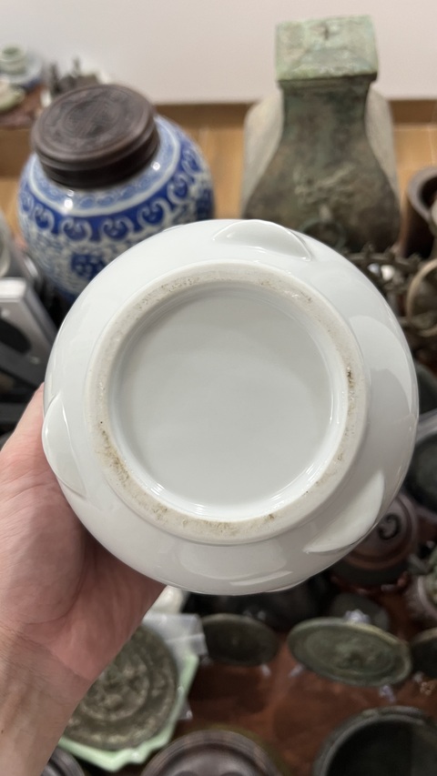 古玩陶瓷白釉香爐真品鑒賞圖