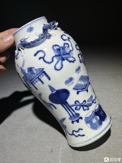 古玩陶瓷青花博古紋盤螭龍雞腿瓶真品鑒賞圖
