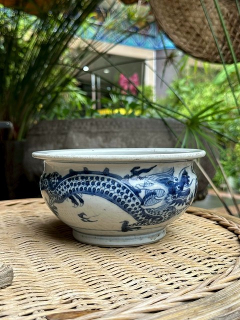 古玩陶瓷 龍紋青花香爐真品鑒賞圖