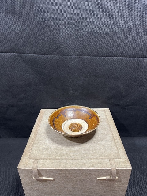 古玩陶瓷宋褐釉茶碗拍賣，當(dāng)前價格2200元
