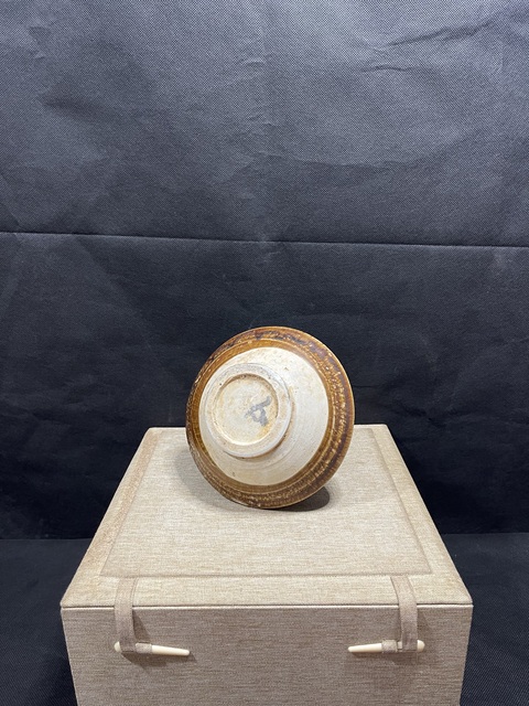 古玩陶瓷宋褐釉茶碗拍賣，當(dāng)前價格2200元