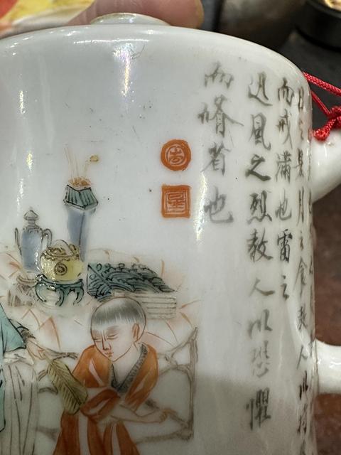 古玩陶瓷清晚期粉彩人物故事圖壺真品鑒賞圖