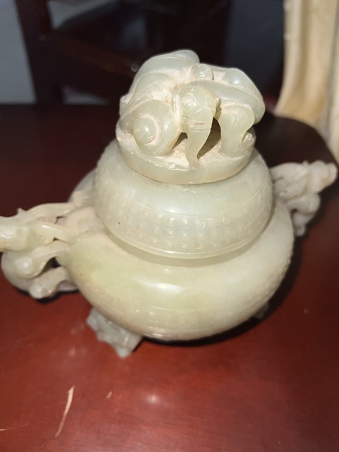 古玩玉器和田玉雕“三足爐”真品鑒賞圖