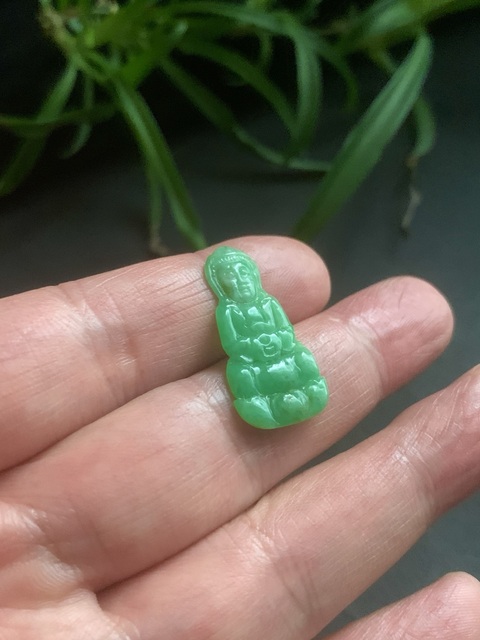古玩玉器老坑種天然翡翠觀音掛件拍賣,當前價格2888元
