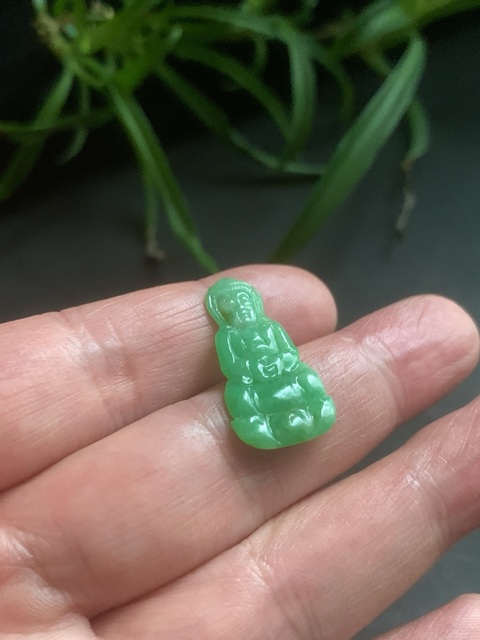古玩玉器老坑種天然翡翠觀音掛件拍賣,當前價格2888元