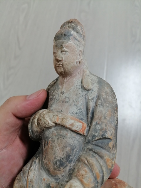 古玩陶瓷彩繪人物造像真品鑒賞圖