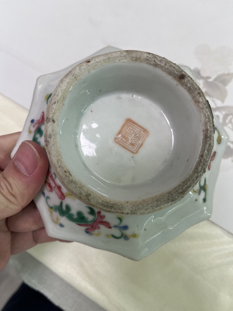 古玩陶瓷粉彩人物故事紋貢盤真品鑒賞圖