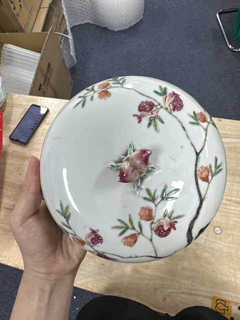 古玩陶瓷民國·粉彩石榴紋粥罐 真品鑒賞圖