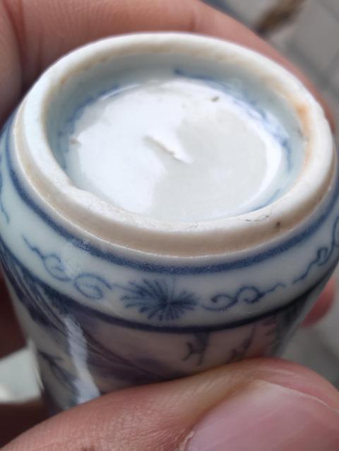 古玩陶瓷青花釉里紅鼻煙壺真品鑒賞圖