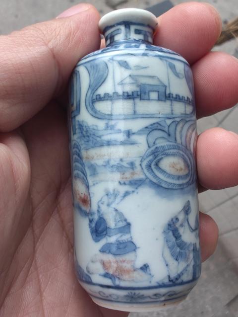 古玩陶瓷青花釉里紅鼻煙壺真品鑒賞圖