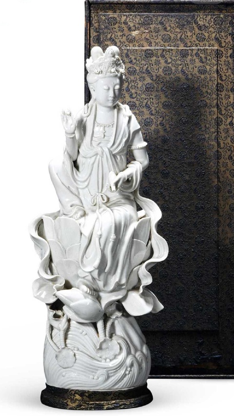 古玩陶瓷德化白瓷菩薩造像真品鑒賞圖