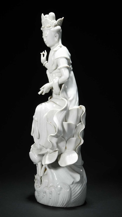 古玩陶瓷德化白瓷菩薩造像真品鑒賞圖