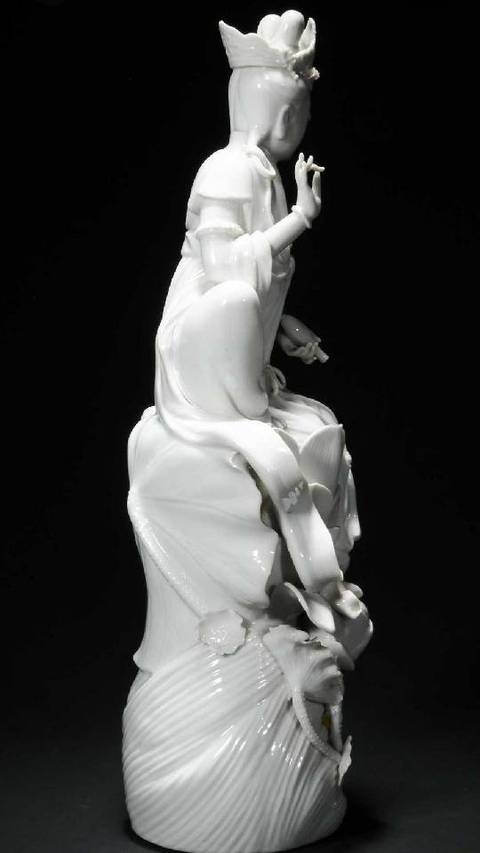 古玩陶瓷德化白瓷菩薩造像真品鑒賞圖