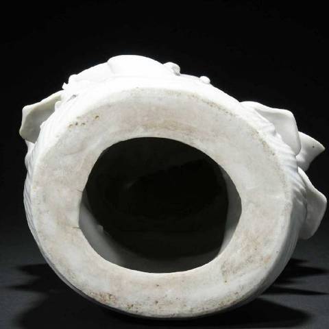 古玩陶瓷德化白瓷菩薩造像真品鑒賞圖