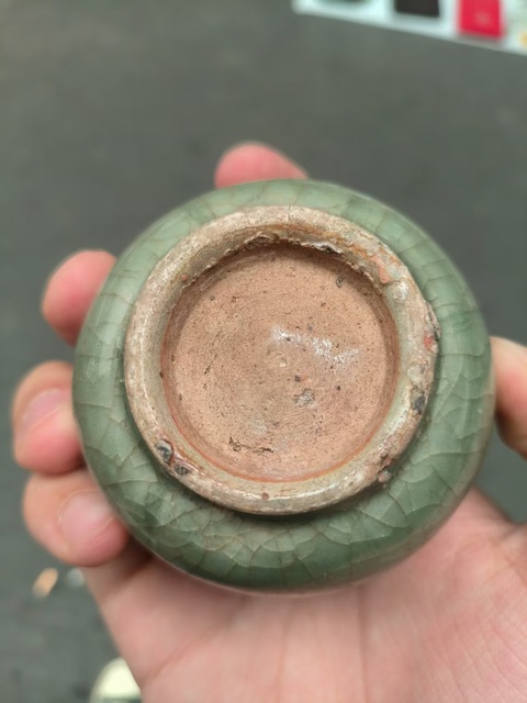 古玩陶瓷龍泉杯真品鑒賞圖