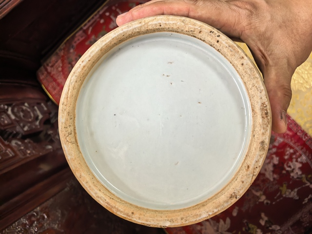 古玩陶瓷雙象鼻耳花卉紋粉彩瓶真品鑒賞圖