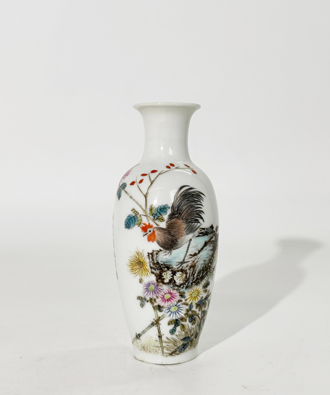 古玩陶瓷粉彩花鳥紋觀音瓶真品鑒賞圖