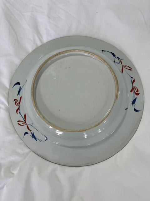 古玩陶瓷花卉紋斗彩盤真品鑒賞圖