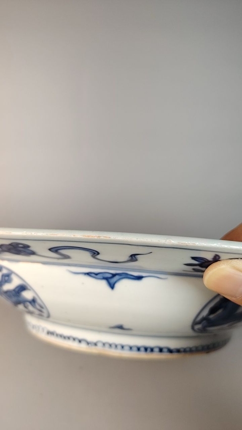 古玩陶瓷青花盤真品鑒賞圖