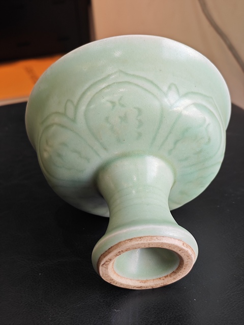 古玩玉器龍泉窯高足杯真品鑒賞圖