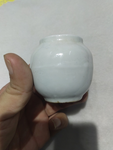 古玩陶瓷白釉蓮子罐拍賣,當前價格3500元