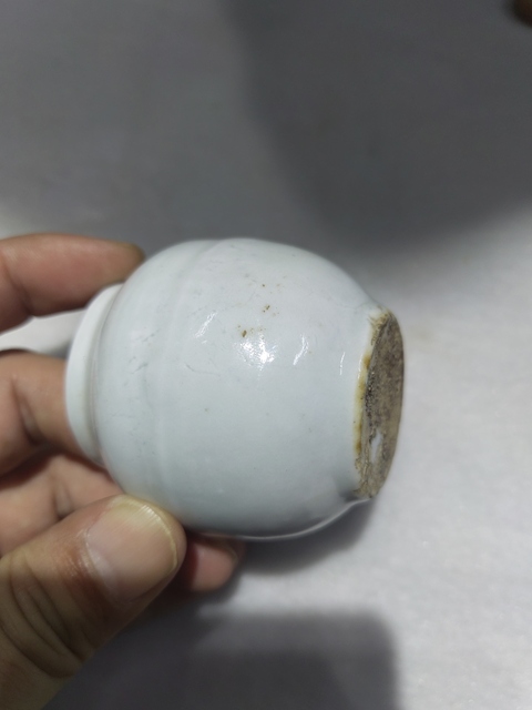 古玩陶瓷白釉蓮子罐拍賣,當前價格3500元